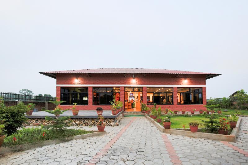 Отель Vision Safari Pvt Ltd Саураха Экстерьер фото